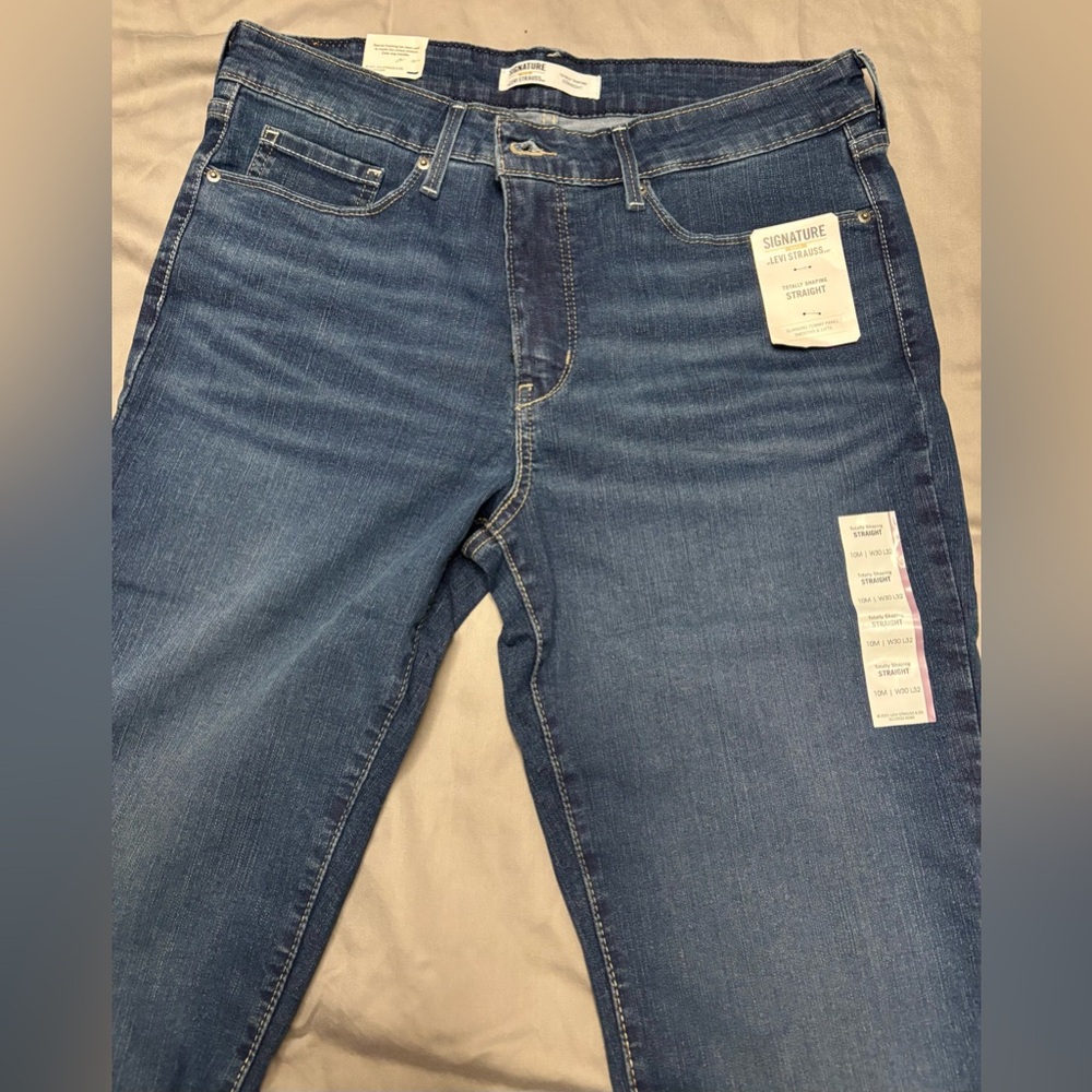 Signature Levi Strauss Blue Jeans